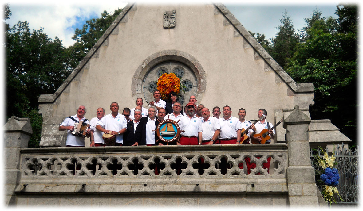 22-Groupe_de_chanteurs2