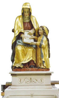 Statue de Sainte Anne avec Marie